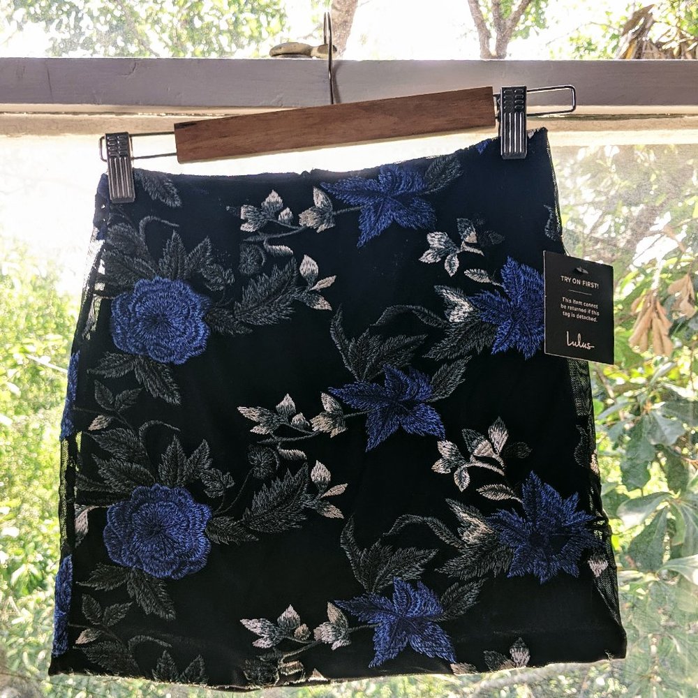 Lulus Botanical Floral Print Embroider Two-Piece - Picture 5 of 10